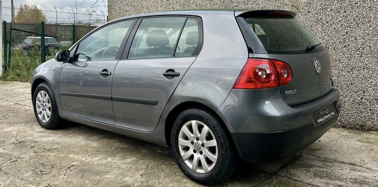 Volkswagen
 GOLF V TDI - Image 2