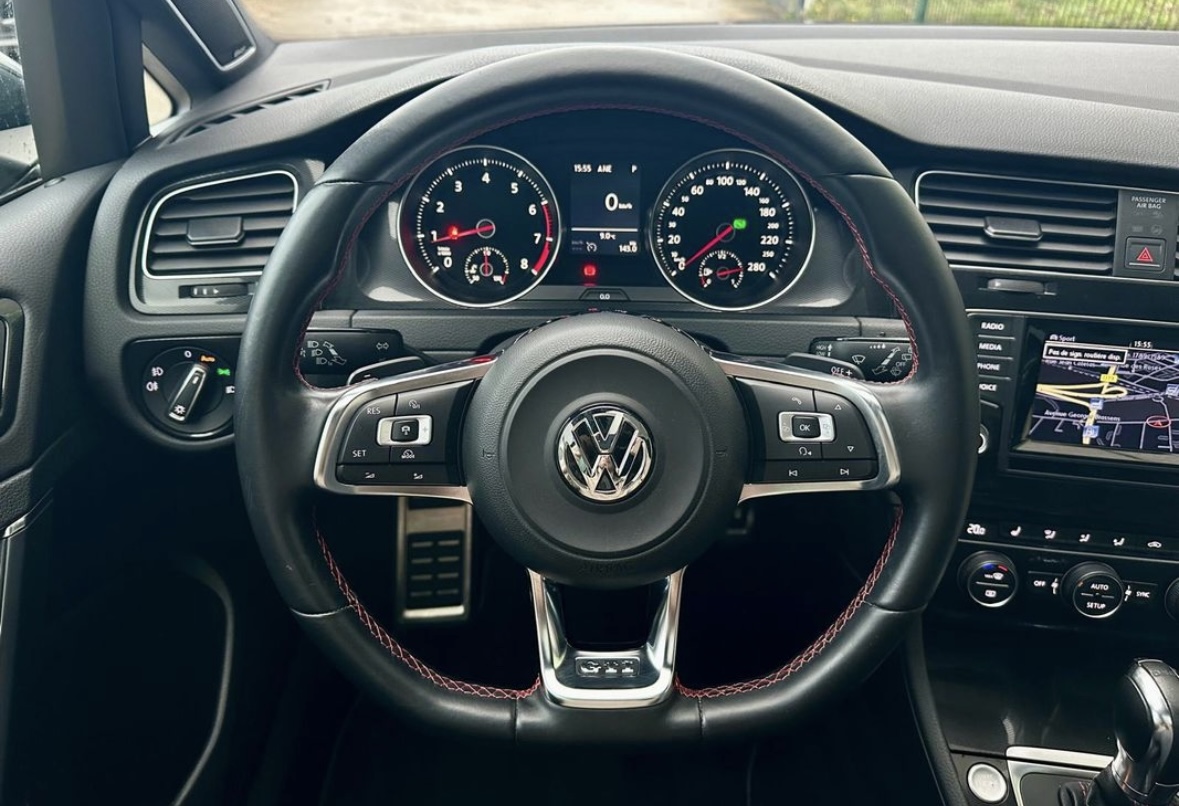 VOLKSWAGEN GOLF VII GTI PERFORMANCE - Image 5