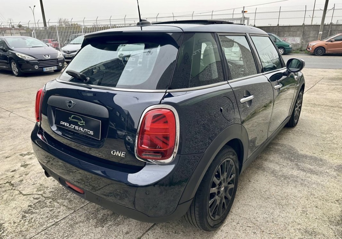 MINI  MINI III ONE (F55)102 EDITION GREENWICH - Image 3