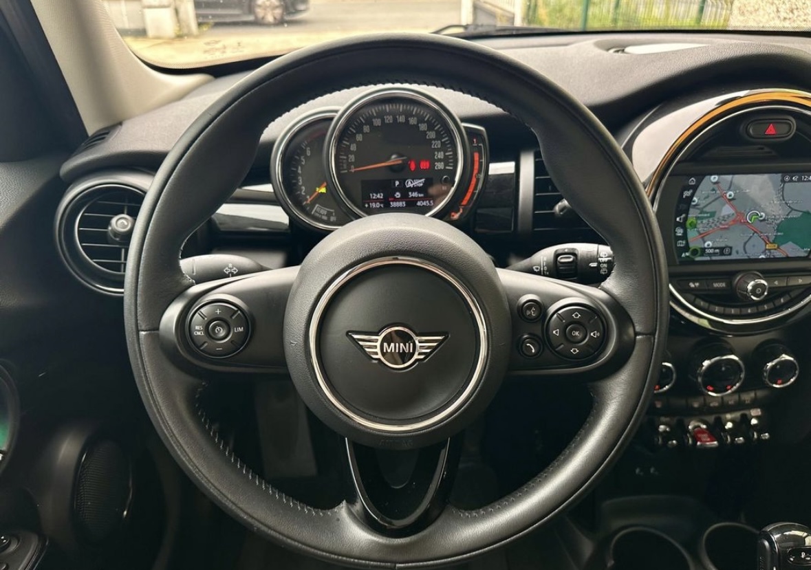 MINI  MINI III ONE (F55)102 EDITION GREENWICH - Image 5