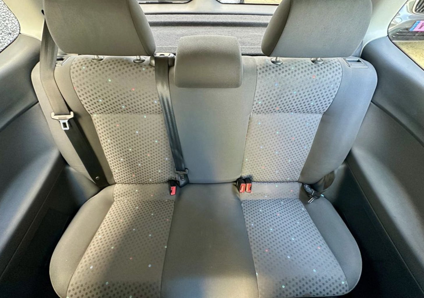 VOLKSWAGEN POLO IV (2) 1.4 16S 75 TREND PACK BVA 3P - Image 12