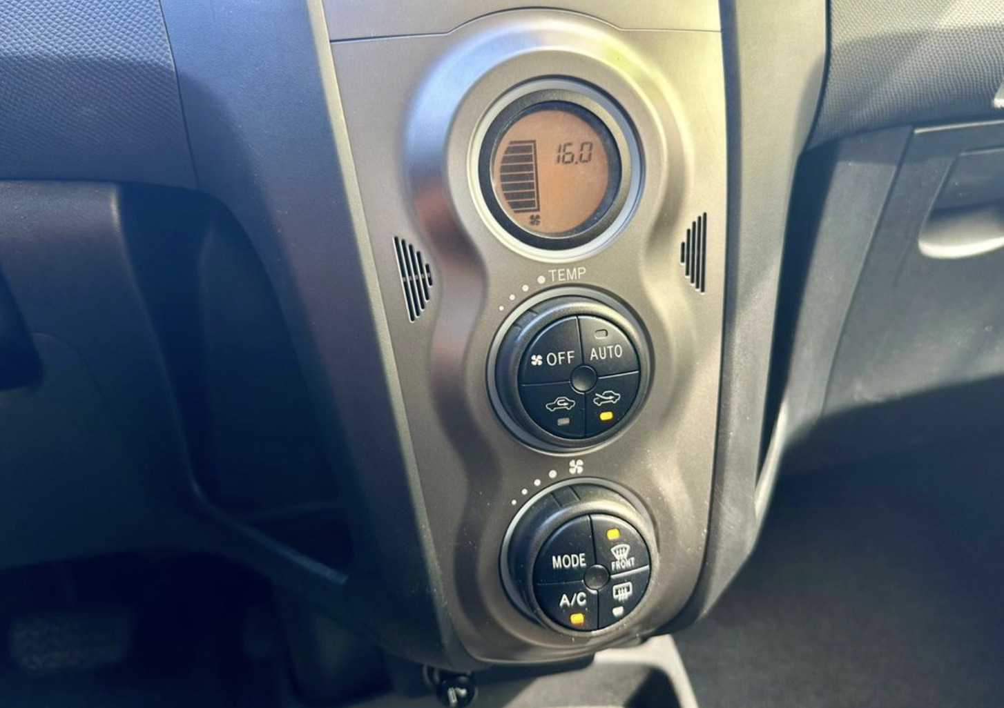 TOYOTA YARIS II (2) 100 VVT-I CONFORT PACK MULTIMODE 5P - Image 13