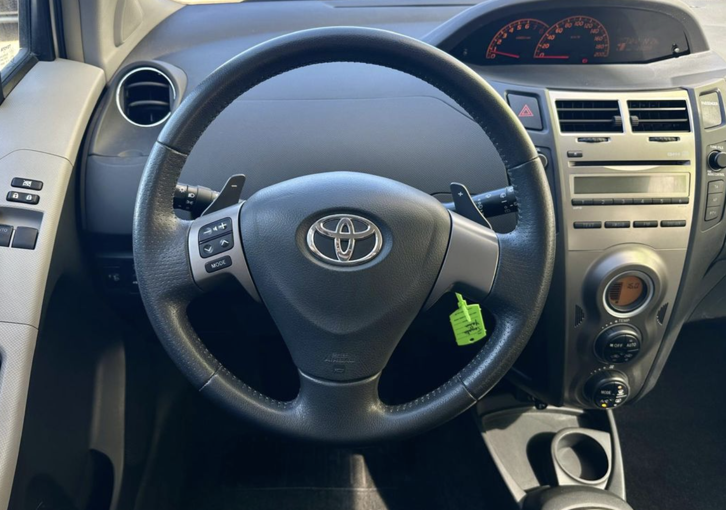 TOYOTA YARIS II (2) 100 VVT-I CONFORT PACK MULTIMODE 5P - Image 15