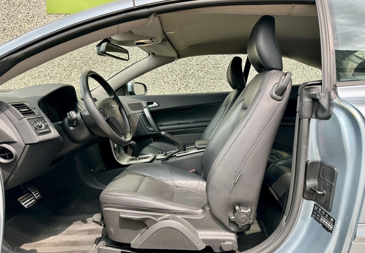 VOLVO C70 II Cabriolet 2.4 - Image 4