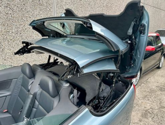 VOLVO C70 II Cabriolet 2.4 - Image 9