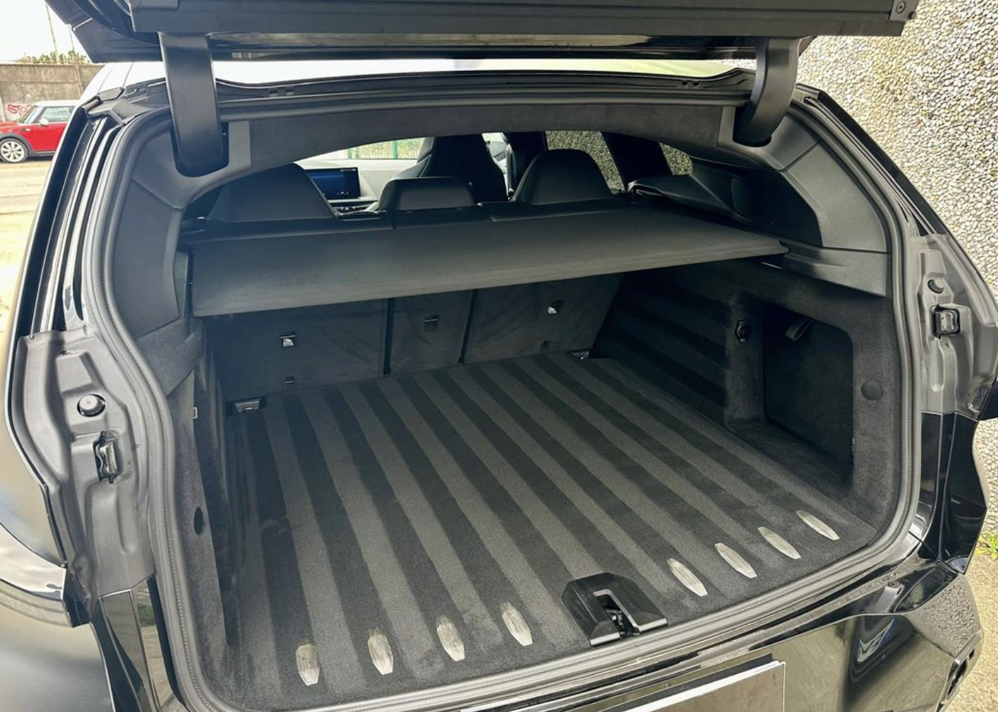 BMW XM (G09) V8 4.4 V8 653 TURBO ACTIVE HYBRID XDRIVE- - Image 7