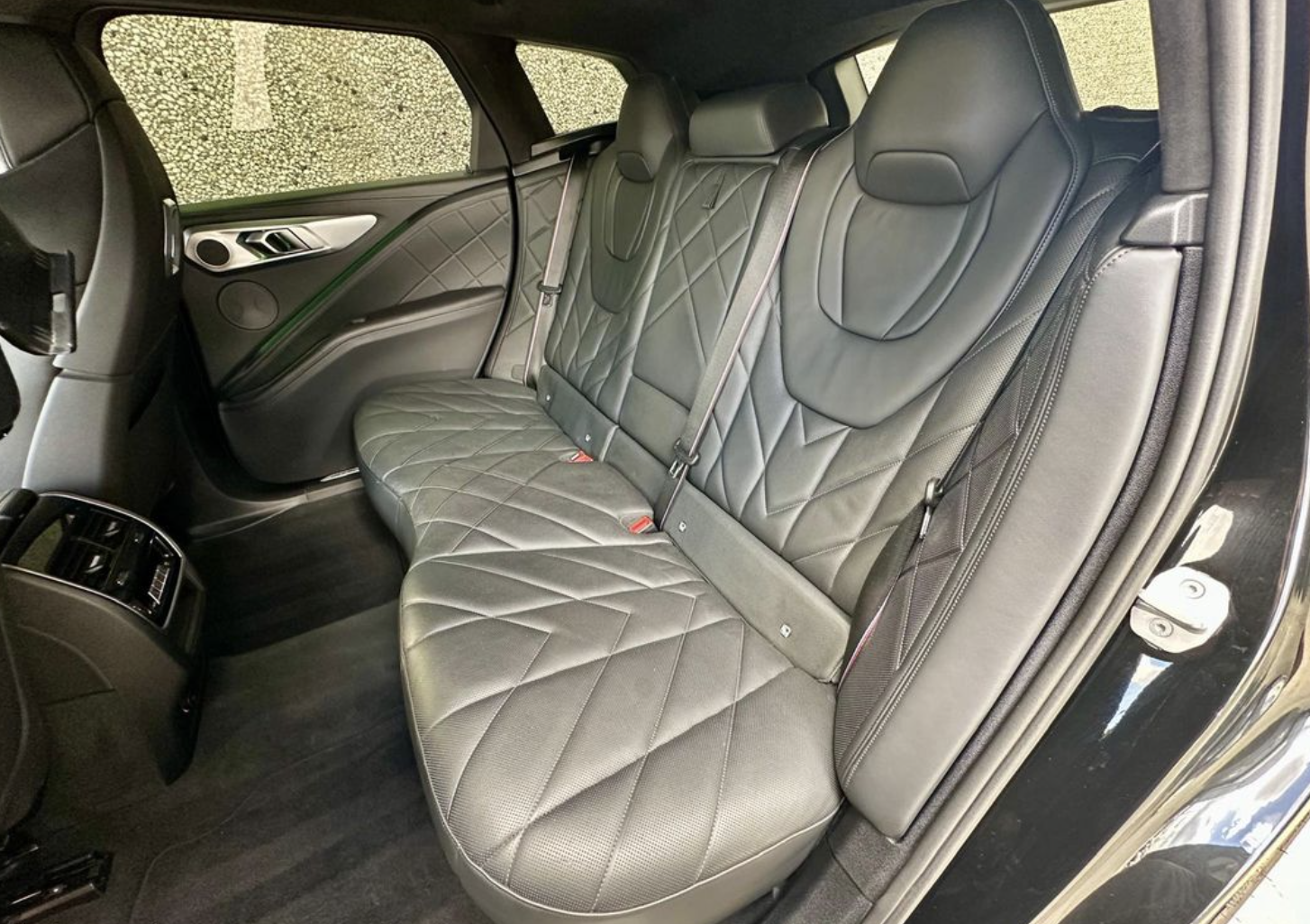 BMW XM (G09) V8 4.4 V8 653 TURBO ACTIVE HYBRID XDRIVE- - Image 11